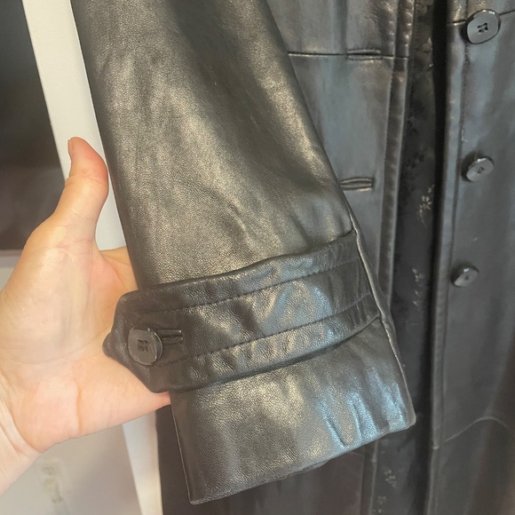Yves Saint Laurent 5 bottoms Black Leather Coat. Paris. Size S. - Picture 2 of 10